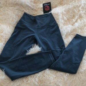 Born primitive Inspire Leggings